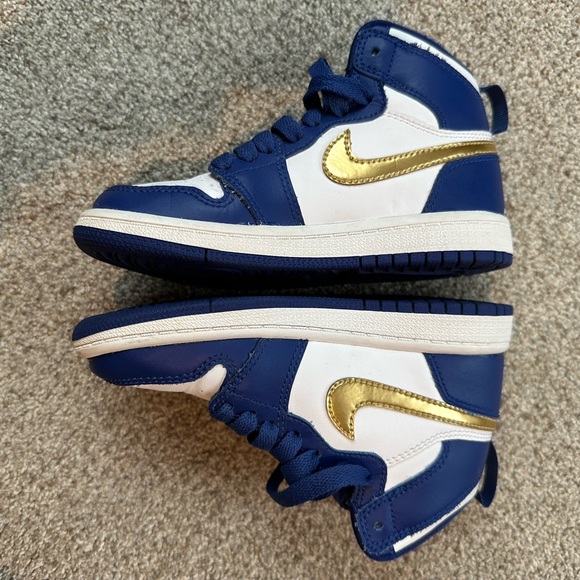 Air Jordan Retro High Top 1s Royal blue, gold and white size 11 boys no box - Picture 6 of 6